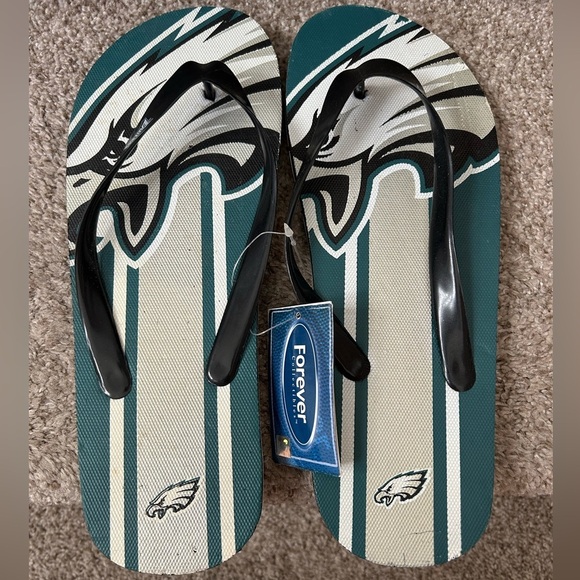 Forever Collectibles Philadelphia Eagles Flip Flops. Sandals. Football. NFL. - Picture 1 of 12